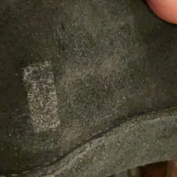 Women’s Fuzzy Crocs Size 7 - Picture 9 of 9